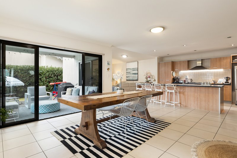 Photo - 82/1 Celestial Court, Carina QLD 4152 - Image