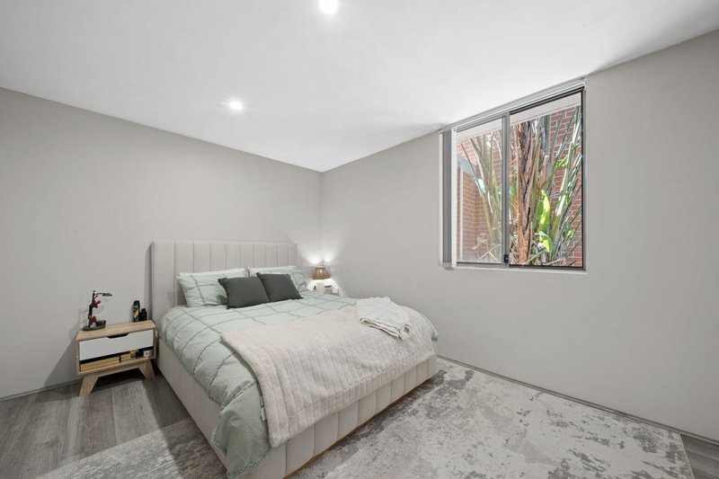 Photo - 8/215-217 Woodville Road, Merrylands NSW 2160 - Image 6