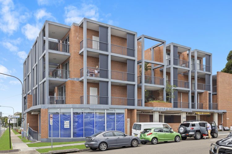 8/215-217 Woodville Road, Merrylands NSW 2160