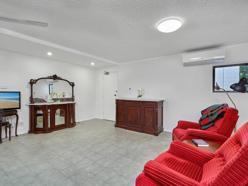 Photo - 8/22-24 Rutherford Street, Yorkeys Knob QLD 4878 - Image 3