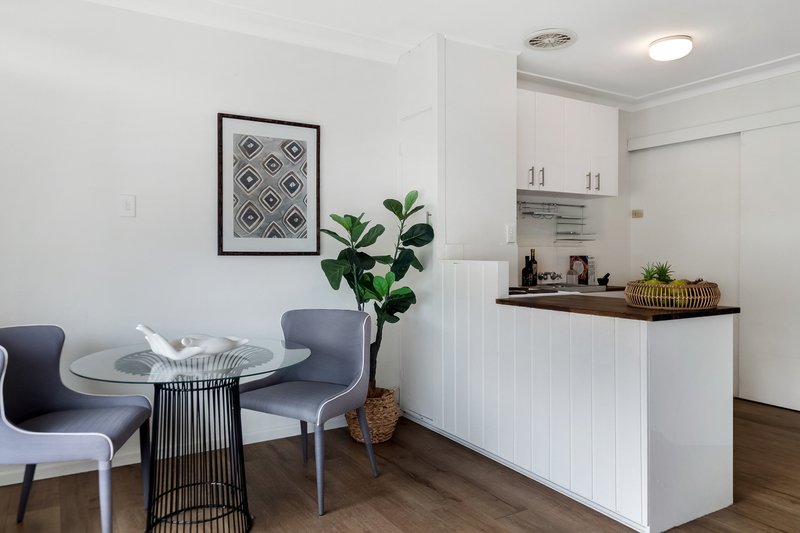 Photo - 8/22 Eurobin Avenue, Manly NSW 2095 - Image 2