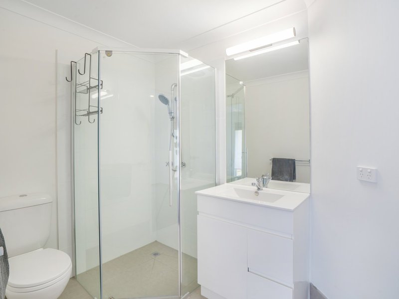 Photo - 82/215 Cottesloe Drive, Mermaid Waters QLD 4218 - Image 3