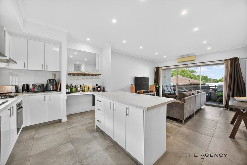 Photo - 8/228 Surrey Road, Kewdale WA 6105 - Image 2