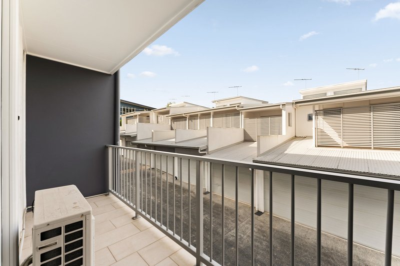 Photo - 8/23 Burrai Street, Morningside QLD 4170 - Image 11