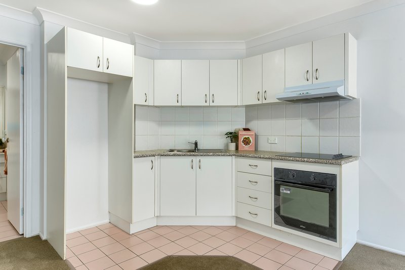 Photo - 8/23 Lima Street, Auchenflower QLD 4066 - Image 5