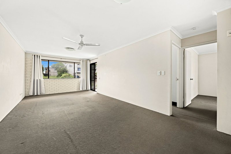 Photo - 8/23 Marjorie Street, Mooloolaba QLD 4557 - Image 3