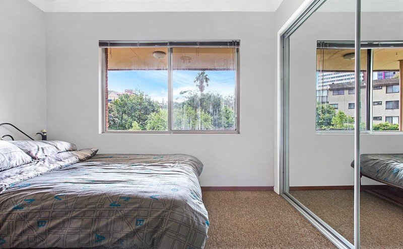 Photo - 8/23 Osborne Street, Wollongong NSW 2500 - Image 5