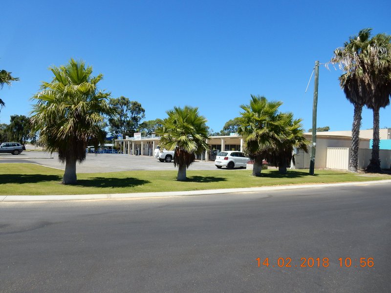 Photo - 8/24 Bashford Street, Jurien Bay WA 6516 - Image 7