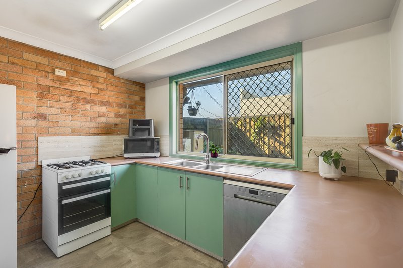 Photo - 8/248 James Street, Harristown QLD 4350 - Image 6