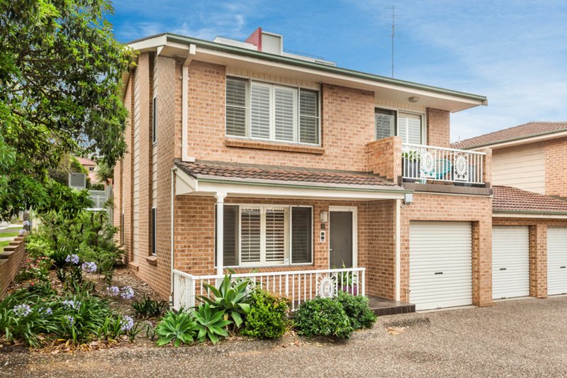 Photo - 8/25-27 Kembla Street, Wollongong NSW 2500 - Image 7