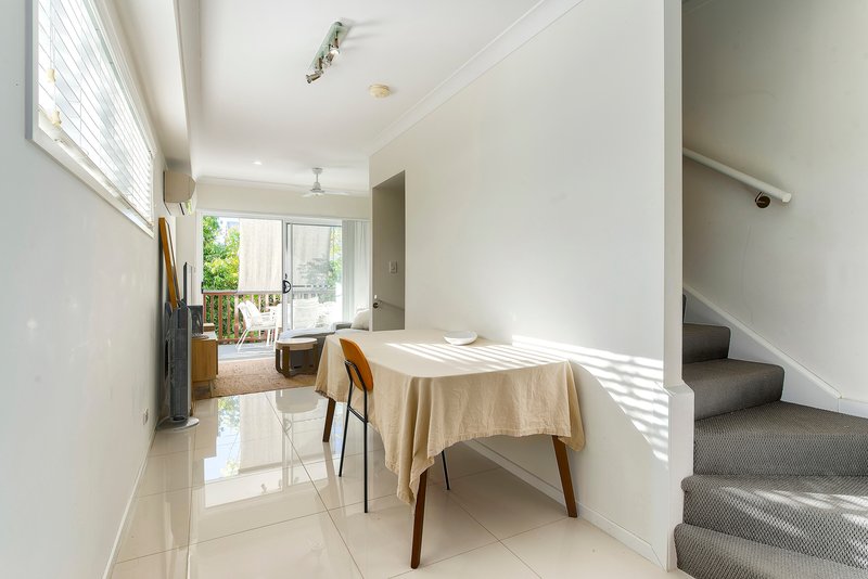 Photo - 8/25 Hawthorne Street, Enoggera QLD 4051 - Image 2