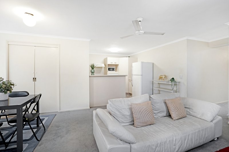 Photo - 8/25 Thorngate Drive, Robina QLD 4226 - Image 7