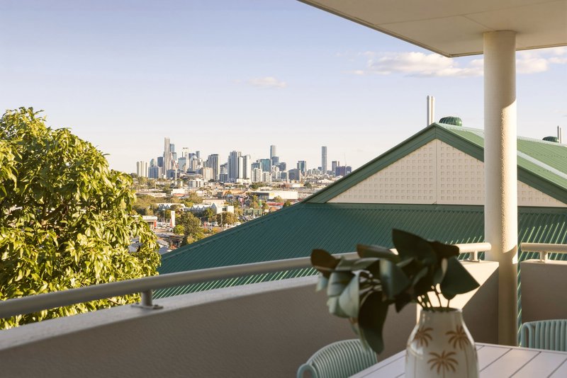 Photo - 8/25 Whytecliffe Street, Albion QLD 4010 - Image 2