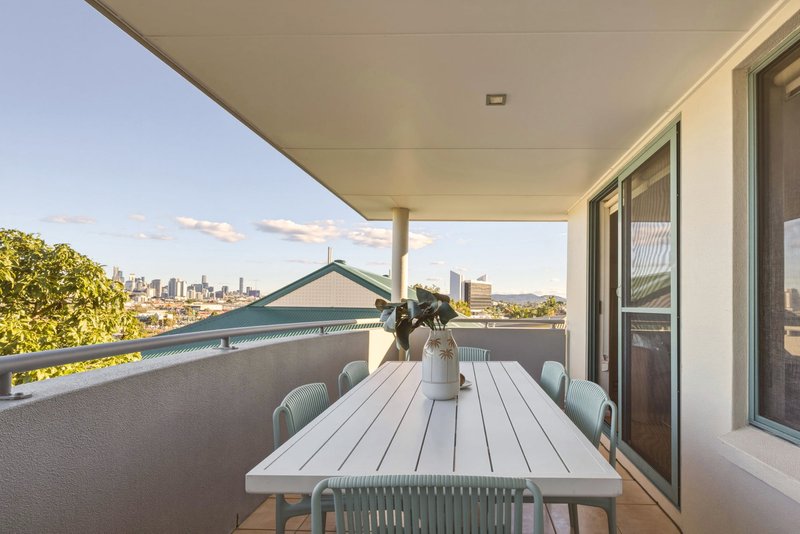 Photo - 8/25 Whytecliffe Street, Albion QLD 4010 - Image 4