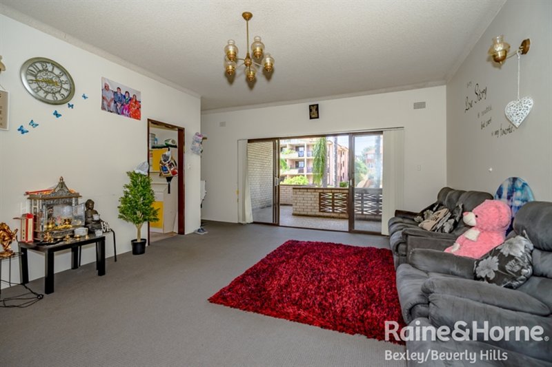 Photo - 8/25 Woids Avenue, Hurstville NSW 2220 - Image 2