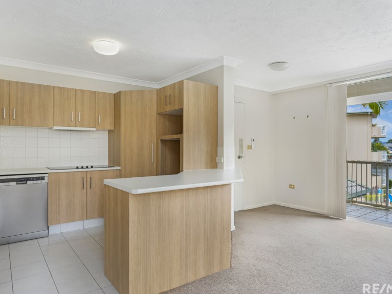 Photo - 8/26 Back Street, Biggera Waters QLD 4216 - Image 3