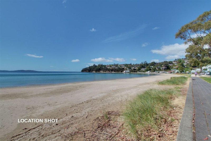 Photo - 8/26 Osborne Esplanade, Kingston Beach TAS 7050 - Image 2