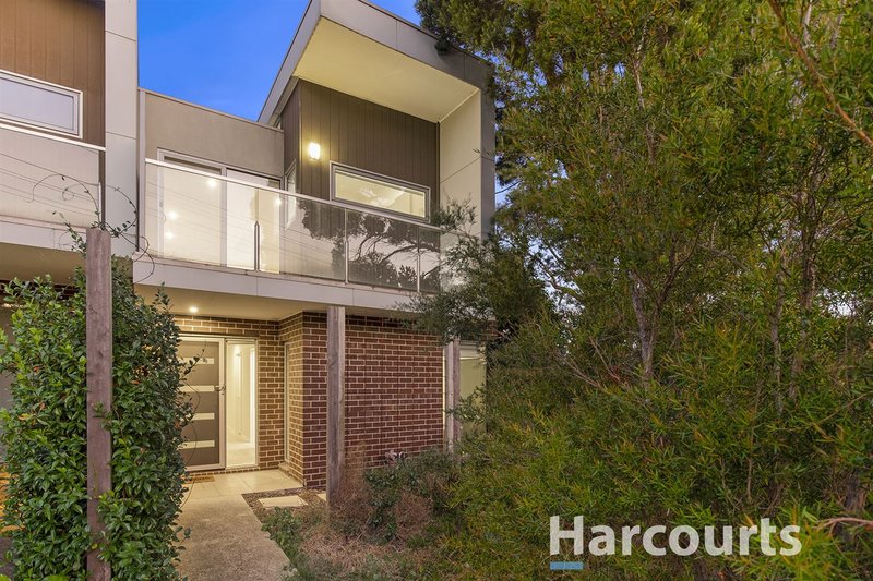 8/26 Station Street, Ferntree Gully VIC 3156