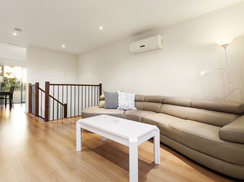 Photo - 8/26A Audsley Street, Clayton South VIC 3169 - Image 3