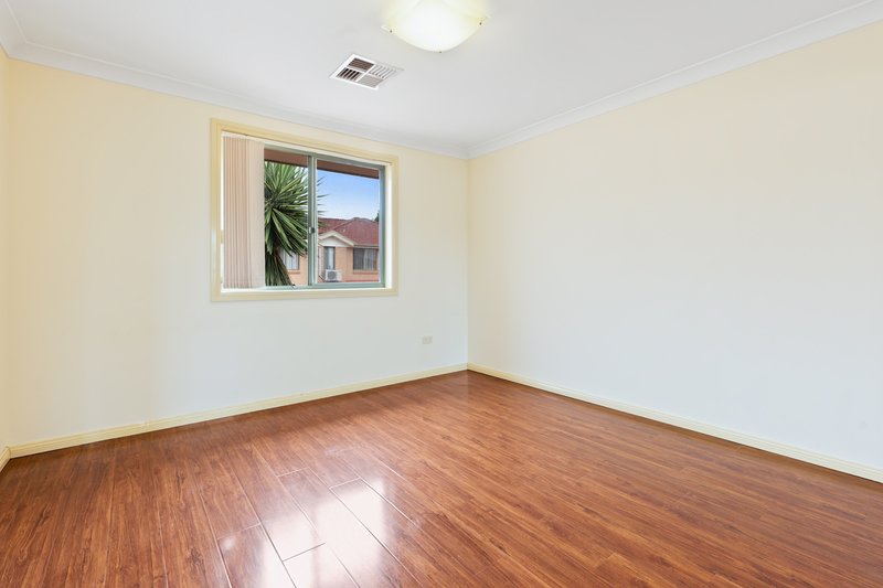 Photo - 8/27-29 Napier Avenue, Lurnea NSW 2170 - Image 6