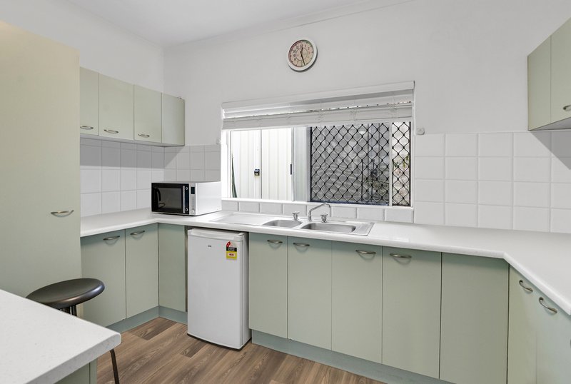 Photo - 8/27 Balaclava Road, Earlville QLD 4870 - Image 5