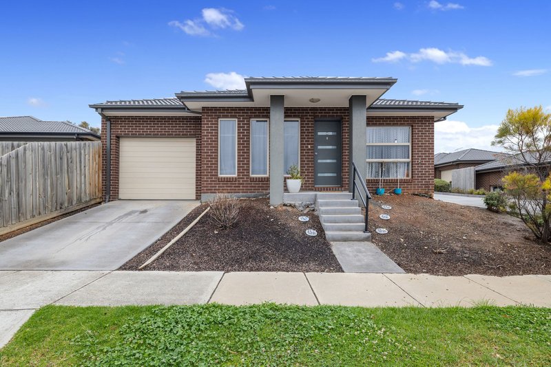 Photo - 8/27 Cromarty Circuit, Darley VIC 3340 - Image 17