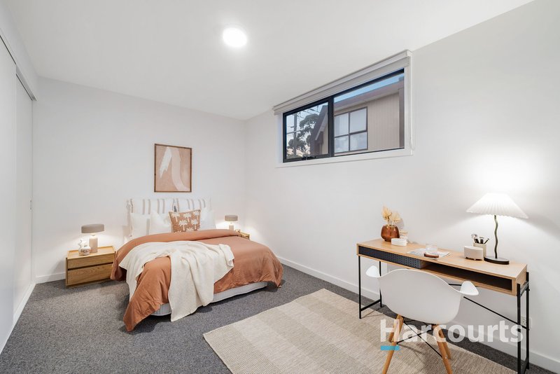 Photo - 8/27 Finch Street, Notting Hill VIC 3168 - Image 7