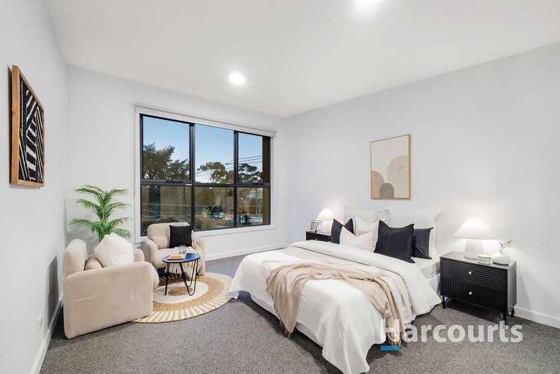 Photo - 8/27 Finch Street, Notting Hill VIC 3168 - Image 8
