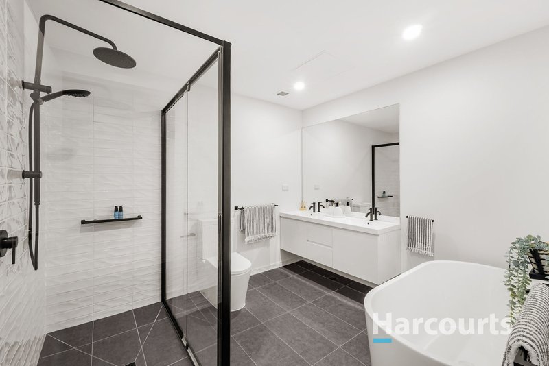 Photo - 8/27 Finch Street, Notting Hill VIC 3168 - Image 9