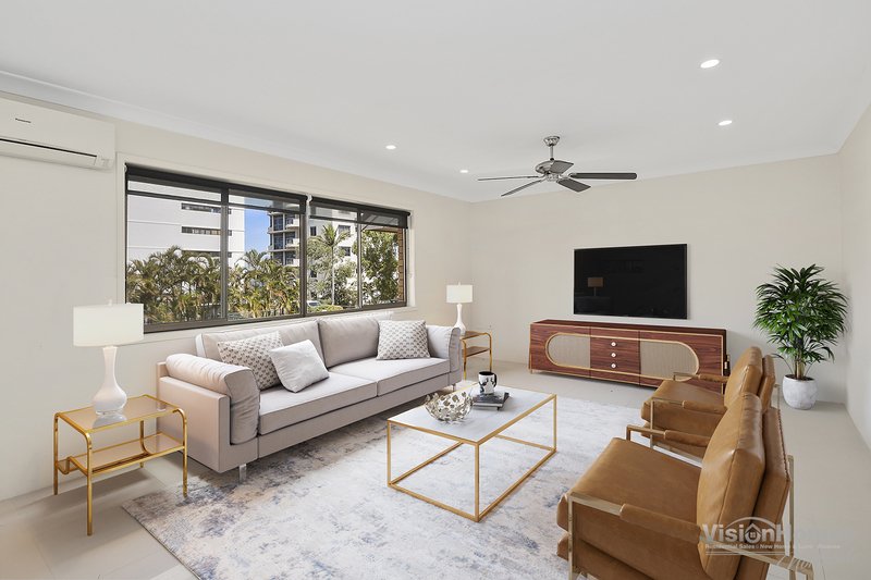 Photo - 8/27 Labrador St , Labrador QLD 4215 - Image 6