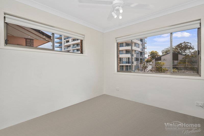 Photo - 8/27 Labrador St , Labrador QLD 4215 - Image 11