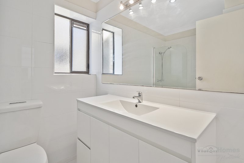 Photo - 8/27 Labrador St , Labrador QLD 4215 - Image 12