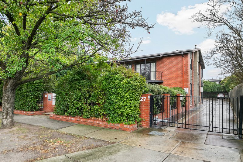Photo - 8/27 The Grove, Coburg VIC 3058 - Image 6