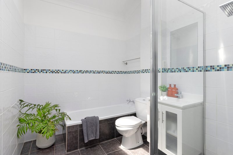 Photo - 8/27 Tor Road, Dee Why NSW 2099 - Image 7