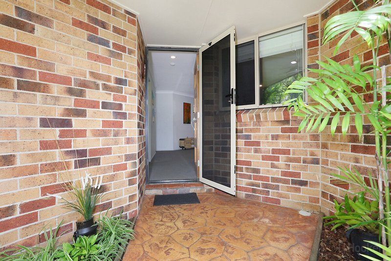 Photo - 8/272 Oxley Drive, Coombabah QLD 4216 - Image 11