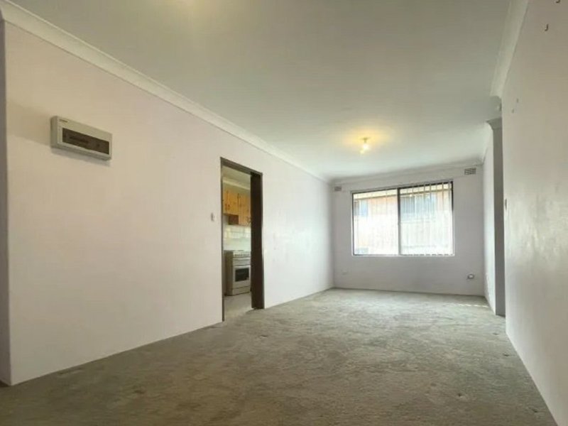 Photo - 8/28 Bringelly Road, Kingswood NSW 2747 - Image 2