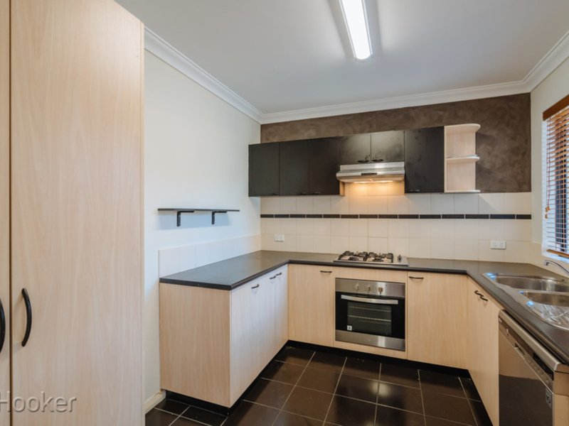 Photo - 8/28 Bronte Street, East Perth WA 6004 - Image 3