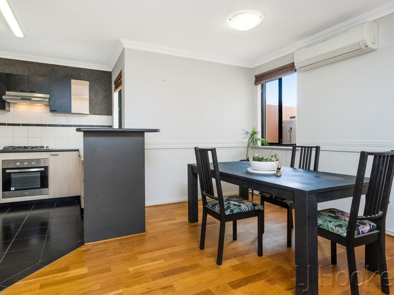 Photo - 8/28 Bronte Street, East Perth WA 6004 - Image 4