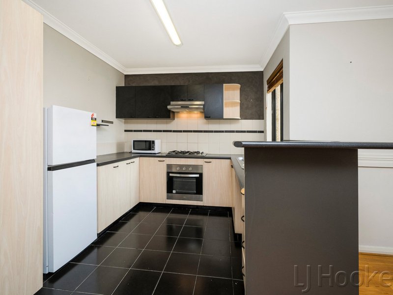 Photo - 8/28 Bronte Street, East Perth WA 6004 - Image 6