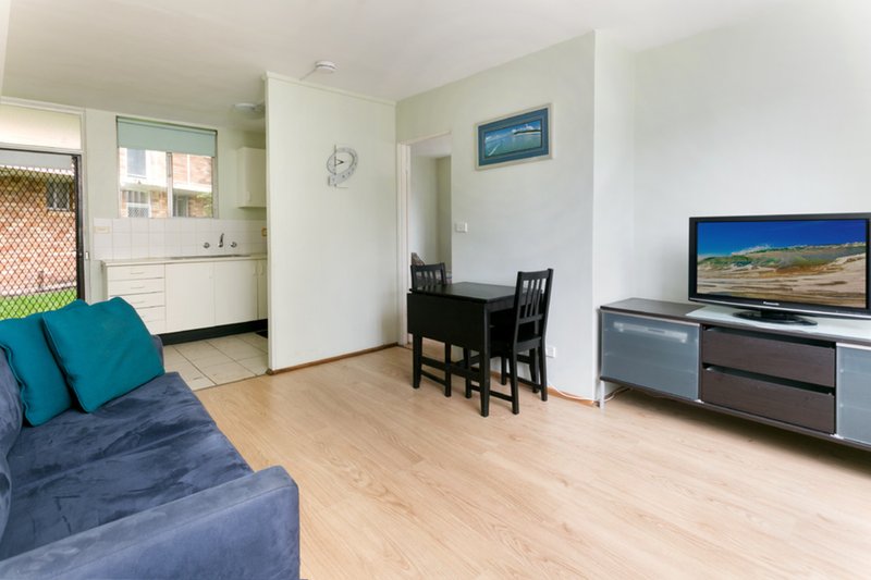 Photo - 8/28 Howard Avenue, Dee Why NSW 2099 - Image 4