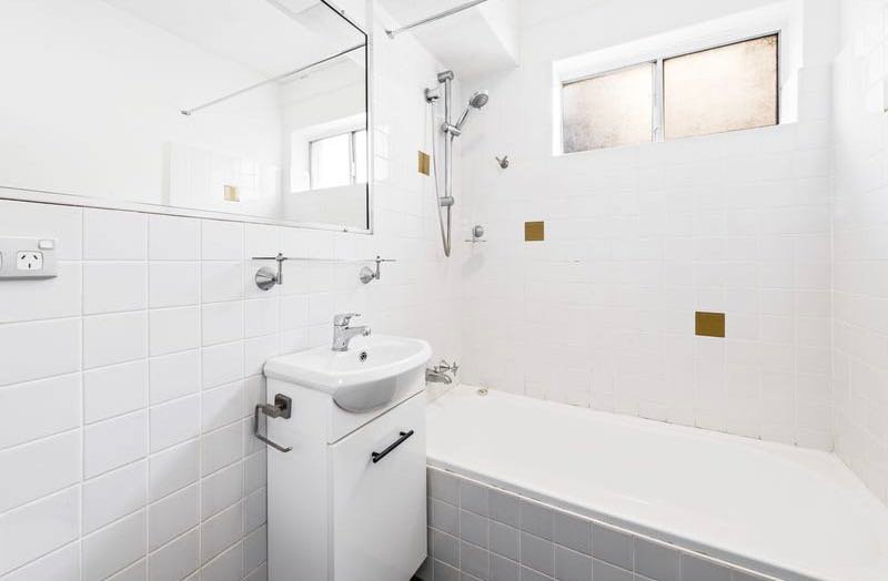 Photo - 8/28 Meadow Crescent, Meadowbank NSW 2114 - Image 5