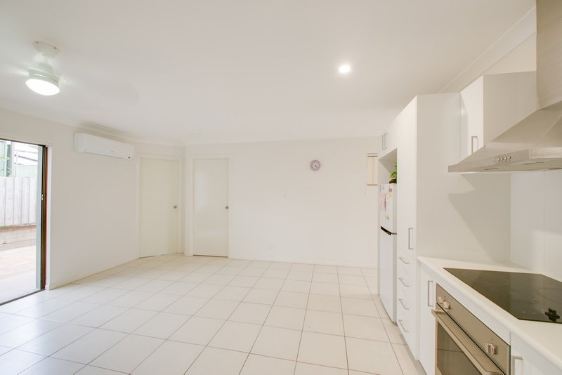 Photo - 8/282 Brisbane Street, West Ipswich QLD 4305 - Image 2