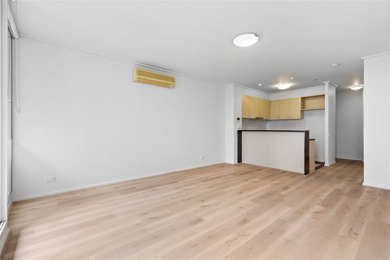 Photo - 82/83 Whiteman Street, Southbank VIC 3006 - Image 1