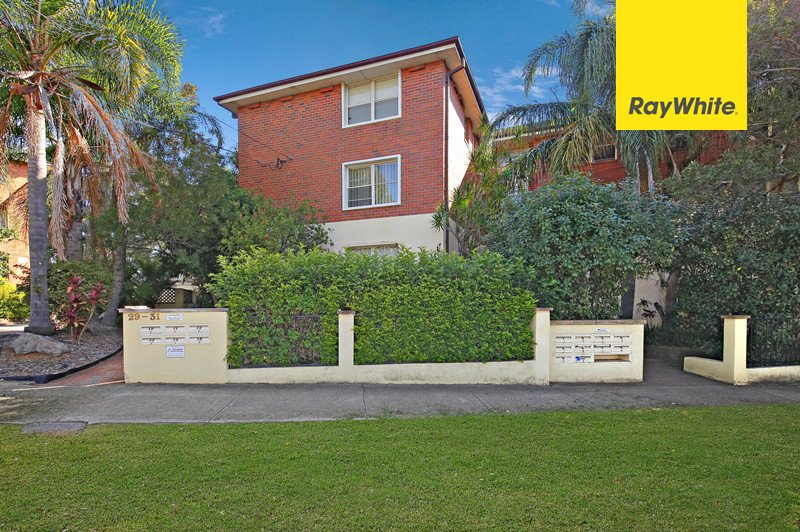 8/29-31 Marlene Crescent, Greenacre NSW 2190