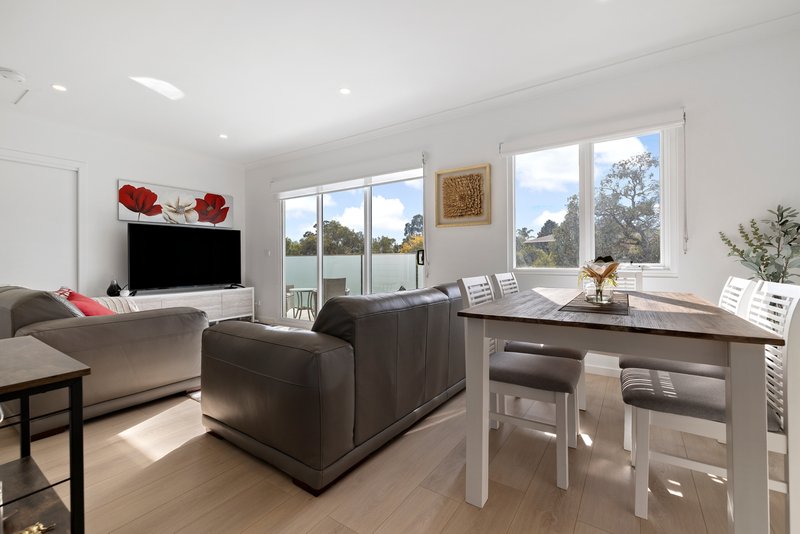 Photo - 8/29 Athol Court, Langwarrin VIC 3910 - Image 3