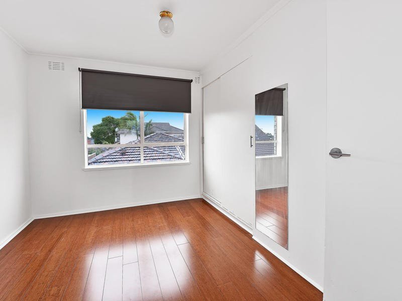 Photo - 8/29 Macartney Street, Reservoir VIC 3073 - Image 3