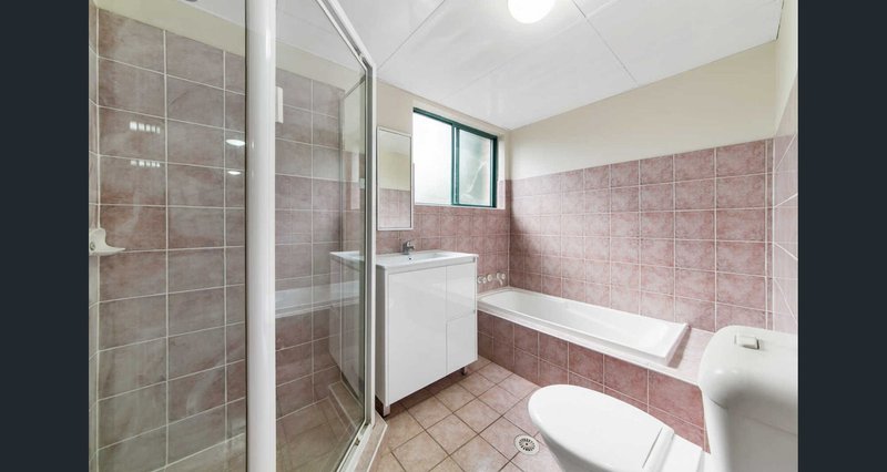 Photo - 8/29 Memorial Avenue, Merrylands NSW 2160 - Image 5