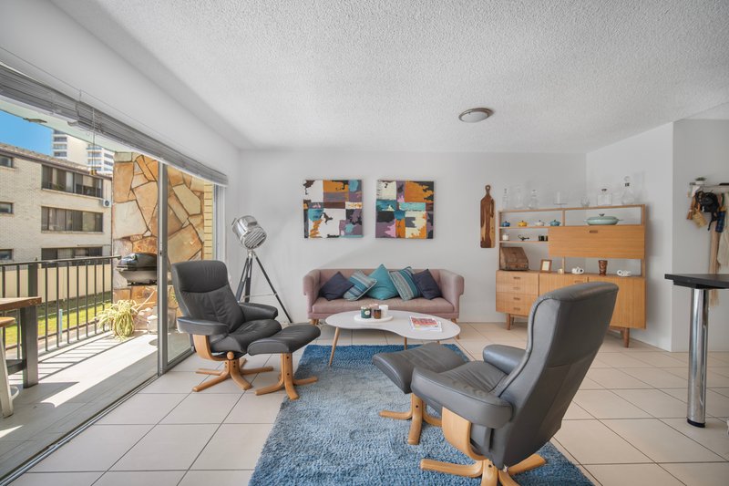 Photo - 8/29 Old Burleigh Road, Surfers Paradise QLD 4217 - Image 6