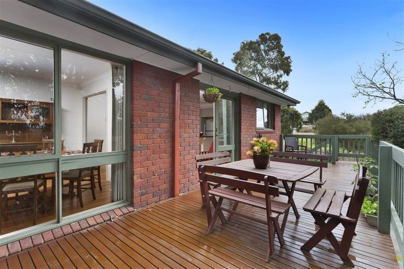 Photo - 829 Waverley Road, Glen Waverley VIC 3150 - Image 5