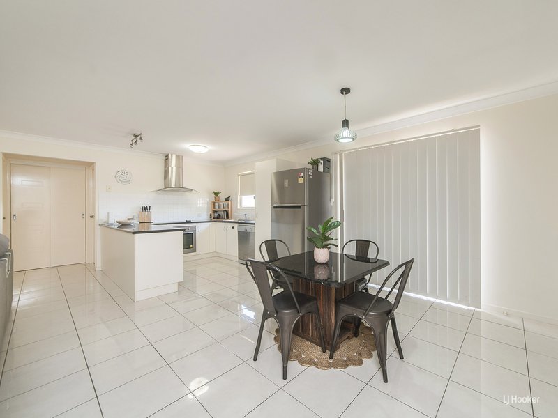 Photo - 82A Mckean Street, Berserker QLD 4701 - Image 10